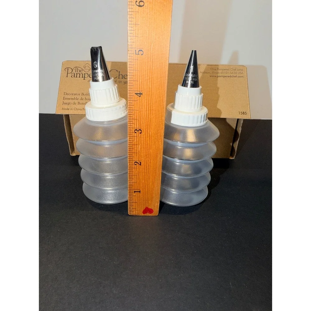 Pampered Chef Decorator Bottles 1585 Icing Piping Accordion Bottles Tips